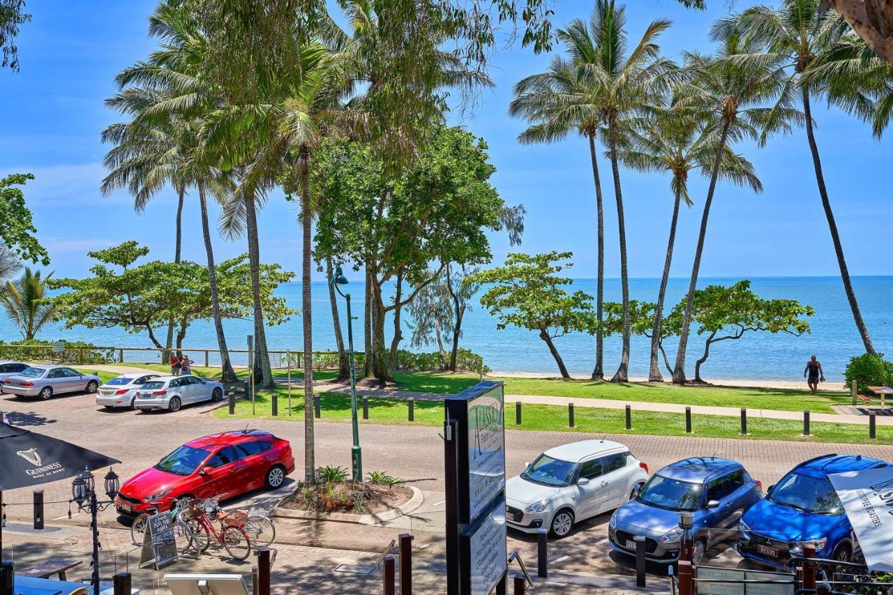 Alassio Beachfront Apartments Palm Cove Eksteriør billede
