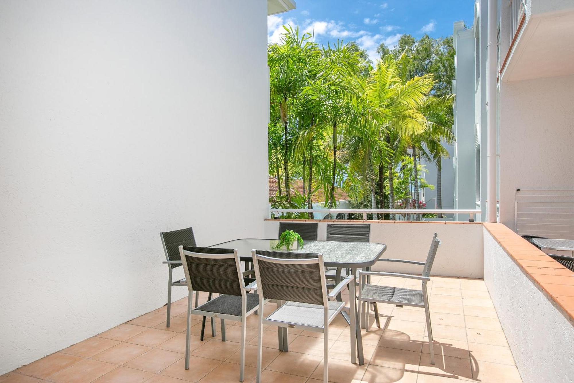 Alassio Beachfront Apartments Palm Cove Værelse billede