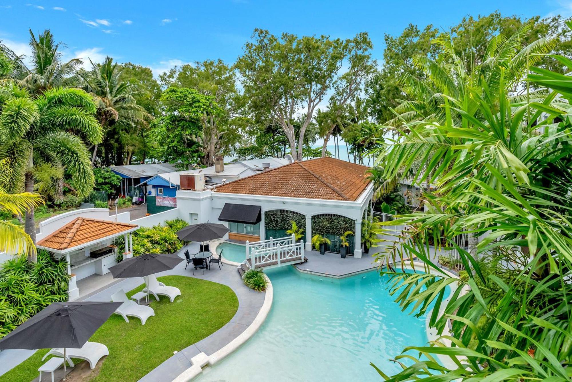 Alassio Beachfront Apartments Palm Cove Værelse billede
