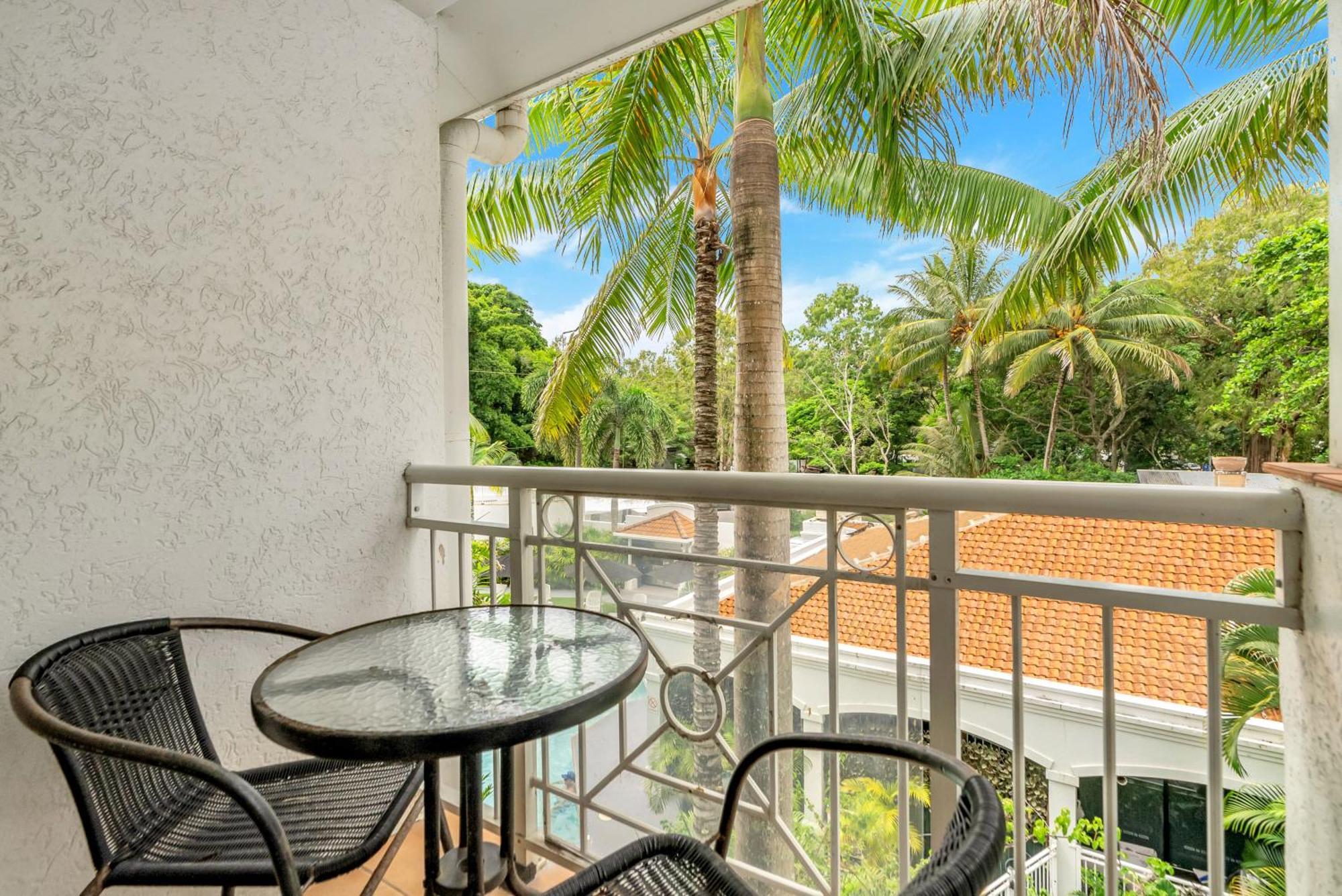 Alassio Beachfront Apartments Palm Cove Værelse billede